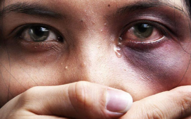 خشونت علیه زنان و اثرات منفی آن بر جامعه    